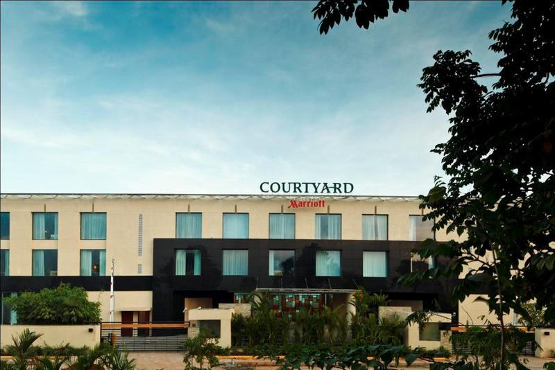 Hotel Courtyard By Marriott Kochi Airport Nedumbassery Exterior foto